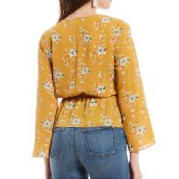 Skies are Blue, Yellow Blouse - Picture 2 of 6